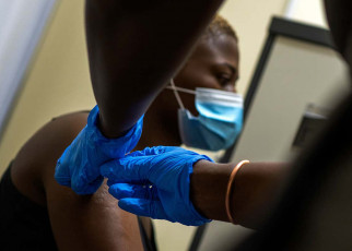 Slow vaccination in low-income countries will delay the pandemic's end