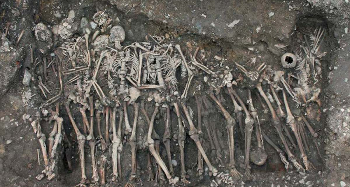 Mass graves in France belonged to opposing soldiers in medieval war