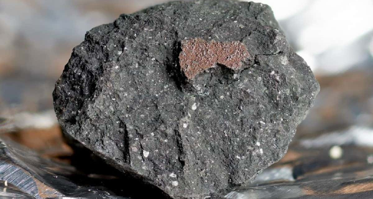 Meteorite recovered in the UK after spectacular fireball in the sky