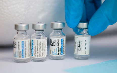 Covid-19 news: US authorities call for Johnson & Johnson vaccine pause