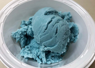 New kind of blue found in cabbage could replace synthetic food dye
