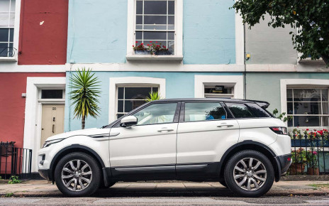 Most fuel-hungry SUVs in the UK are bought by people in cities