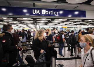 Covid-19 news: England entry rules may ease for vaccinated travellers