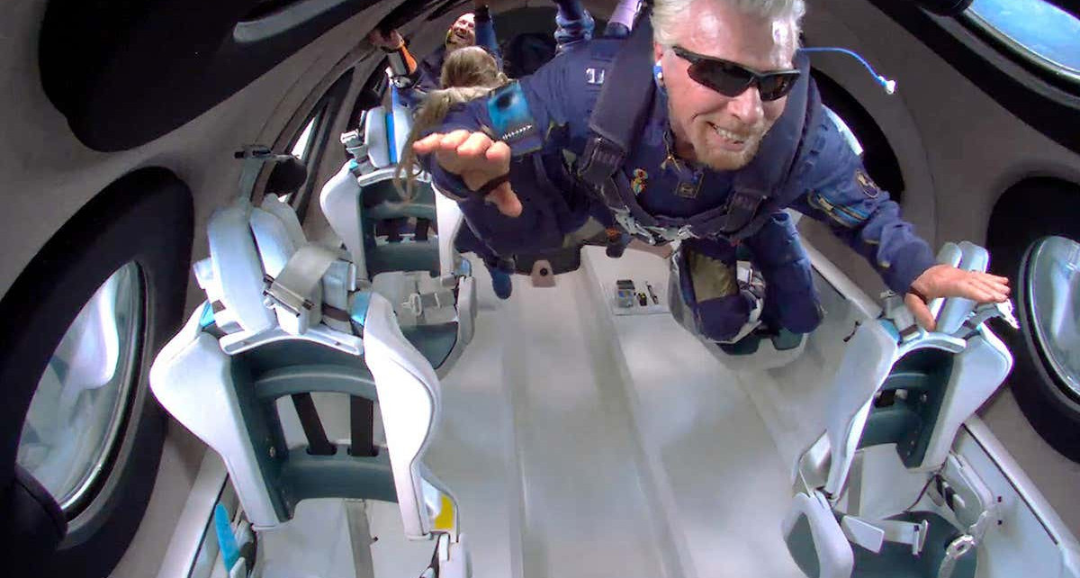Richard Branson reaches the edge of space on Virgin Galactic flight
