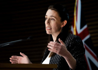 Covid-19 news: New Zealand plans to phase out elimination strategy