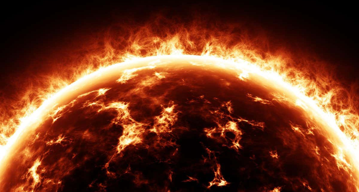 MEK84H Sun fusion energy and Artificial intelligence technology can help physicists predict hazardous solar flares and warning to protect power grids and com