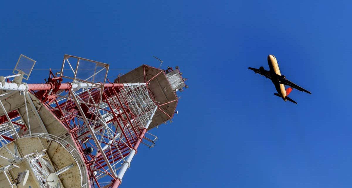 5G: Could new cell phone networks interfere with US airlines?