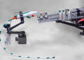 Robot guides needle into lungs more accurately than human doctors