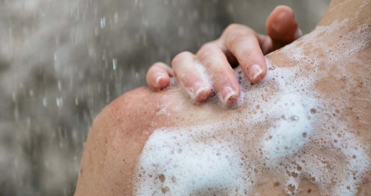 Your body wash may make you more attractive to mosquitoes