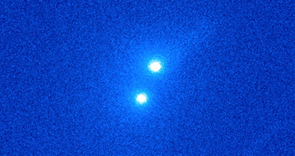 The two parts of comet C/2018 F4