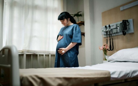 Giving birth aged 23 to 32 cuts risk of some congenital conditions