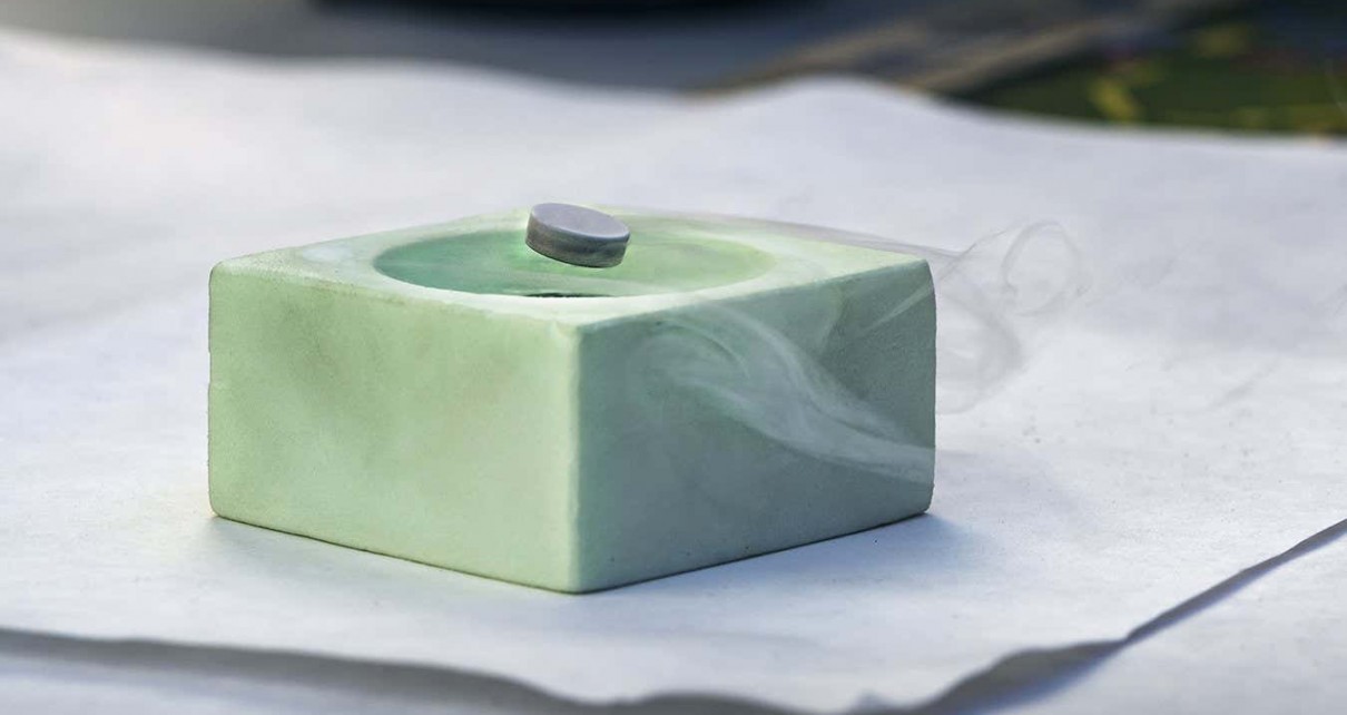 Room-temperature superconductor: Scientists race to test claims about new material