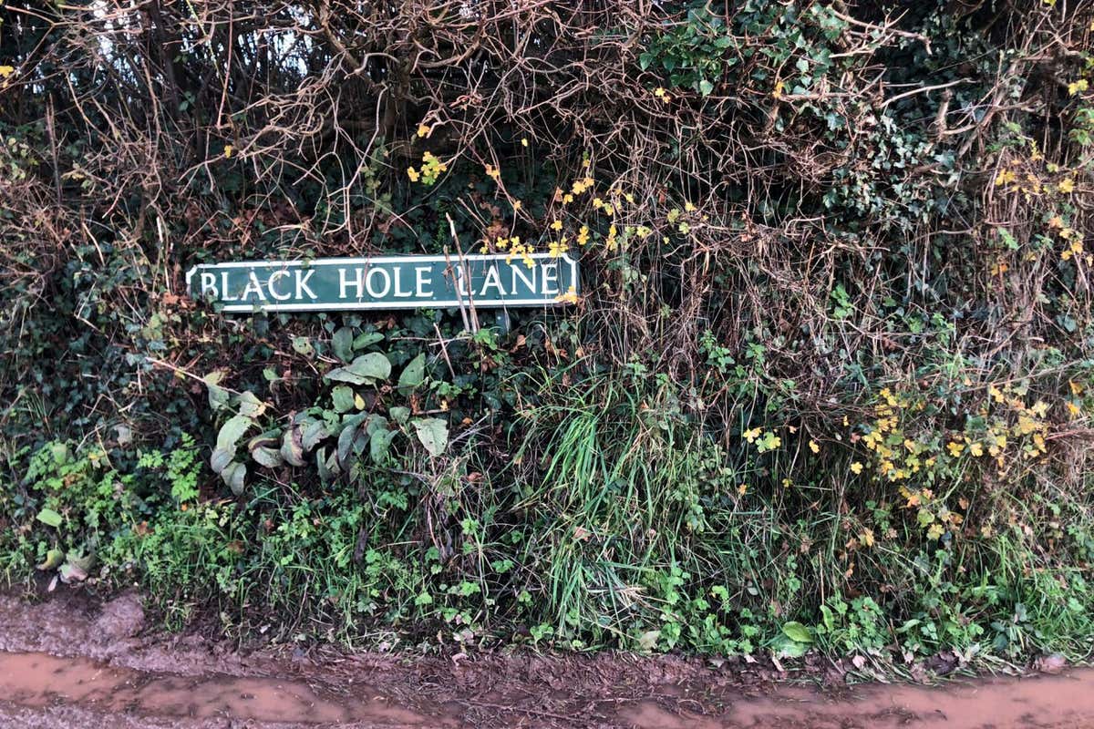 Black Hole Lane