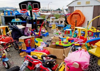 Toys produce far more electronic waste than vapes