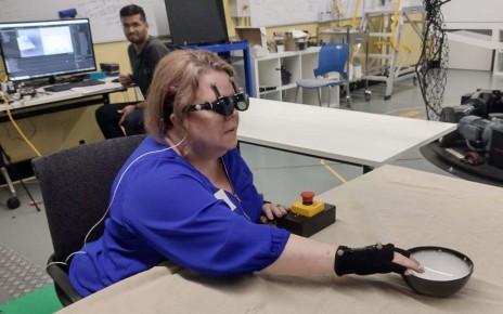 Smart glasses that play sounds help people who are blind find objects