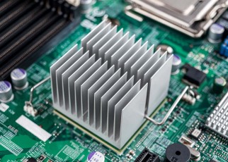 Cheap salty solution cools computers and boosts performance by a third