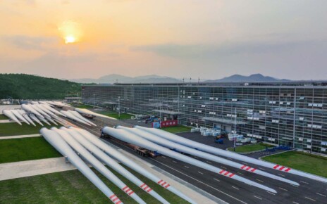 World's biggest onshore wind turbine blades unveiled in China