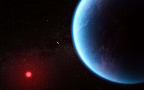 Super Earths that seem to have oceans may actually be covered in magma
