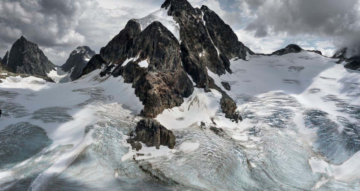 Stark mountain landscapes exposed in Canada as glaciers shrink