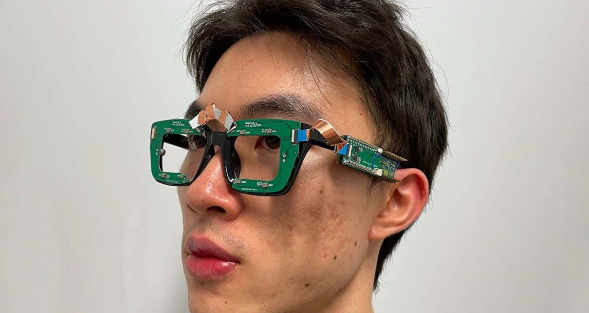 Smart glasses use sonar to work out where you're looking