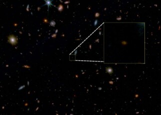 Bizarre galaxy in the early universe died extremely young