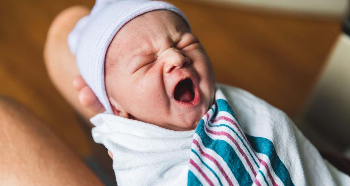 Babies with bilingual mothers have distinct brainwaves at 1 day old